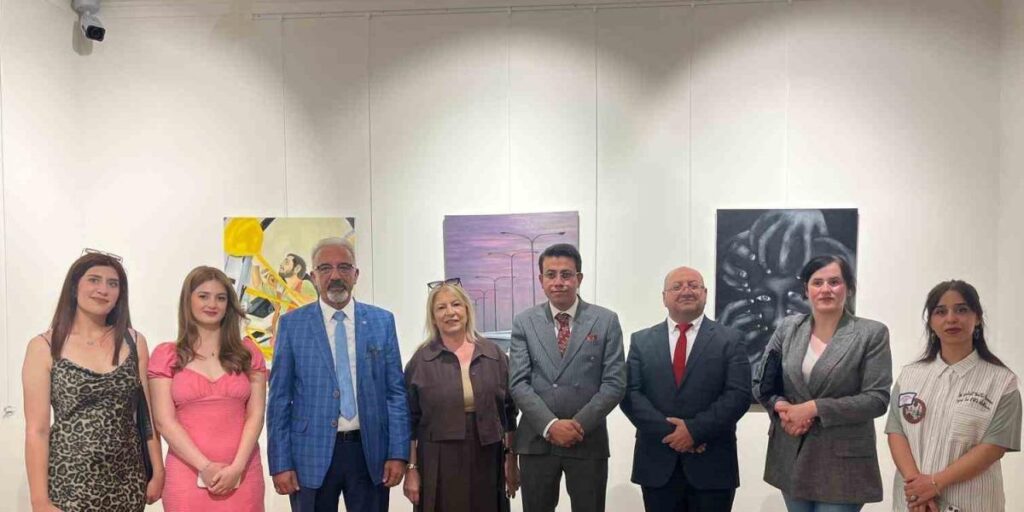 Munzur Üniversitesi resim bölümü sergisi sanatseverlerle buluştu