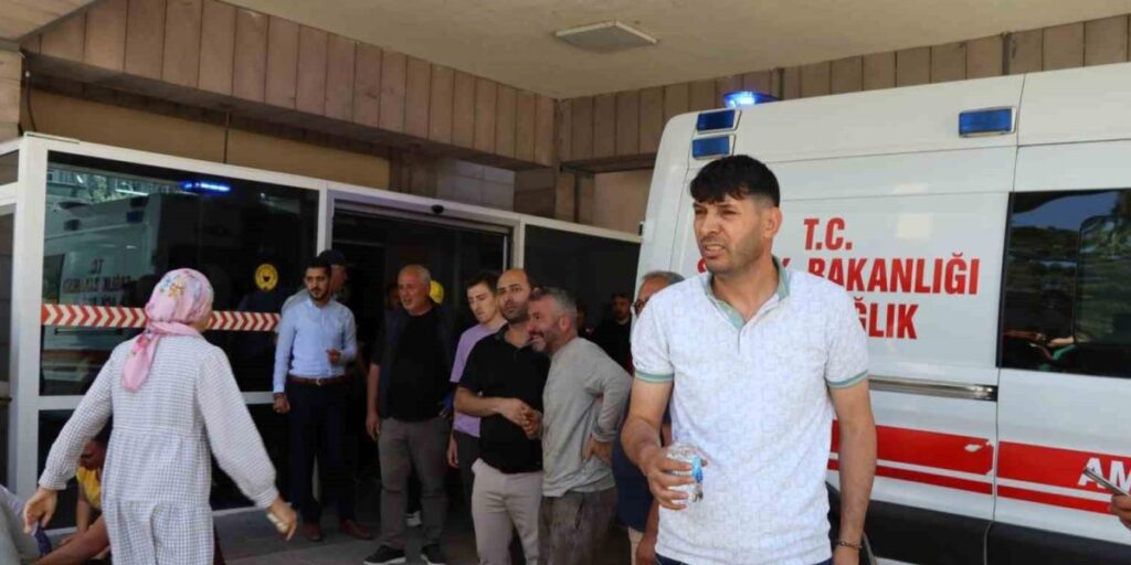 Oltu’da taş ocağı çöktü: 3 ölü