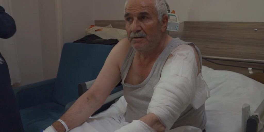 Ot biçen vatandaş kurdun saldırısına uğradı