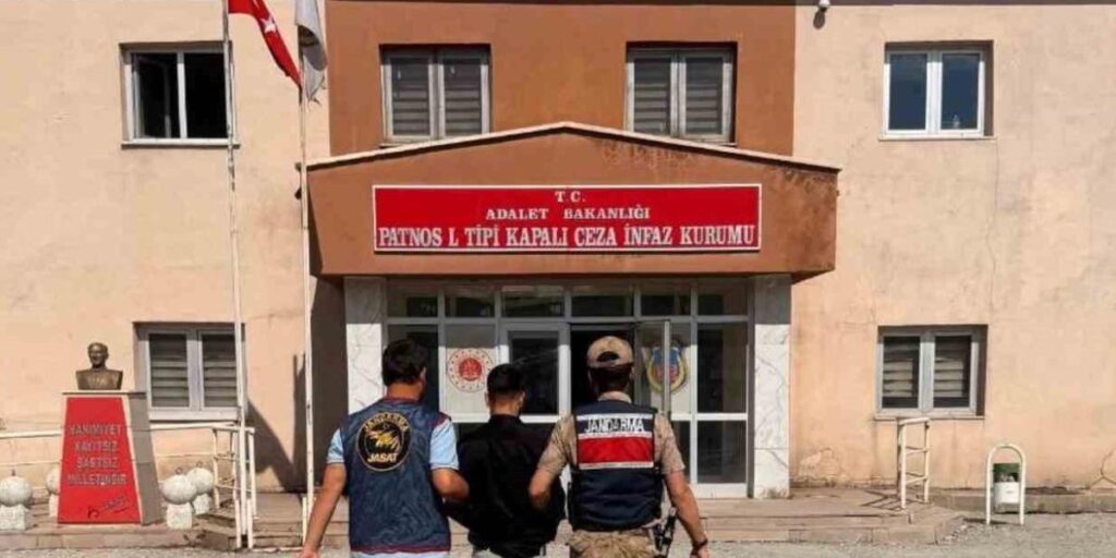 Patnos’ta “Kasten Öldürme” suçundan 15 yıl kesinleşmiş hapis cezası bulunan bir kişi yakalandı.