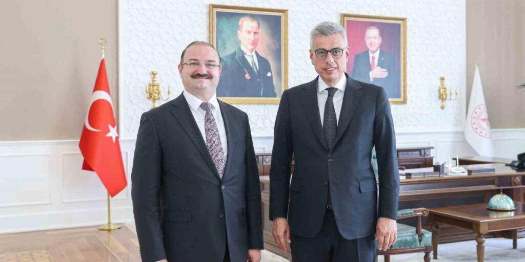 Sağlık alanında güçlü iş birliği: Rektör Hacımüftüoğlu, Sağlık Bakanı Memişoğlu ile görüştü