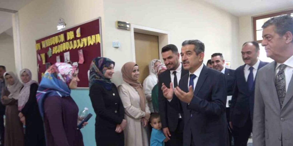Şırnak’ta 188 bin öğrenci karne aldı