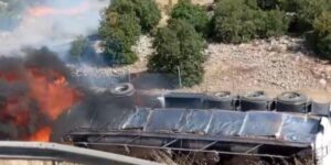 TAG Otoyolu’nda devrilen tır yandı: 1 yaralı