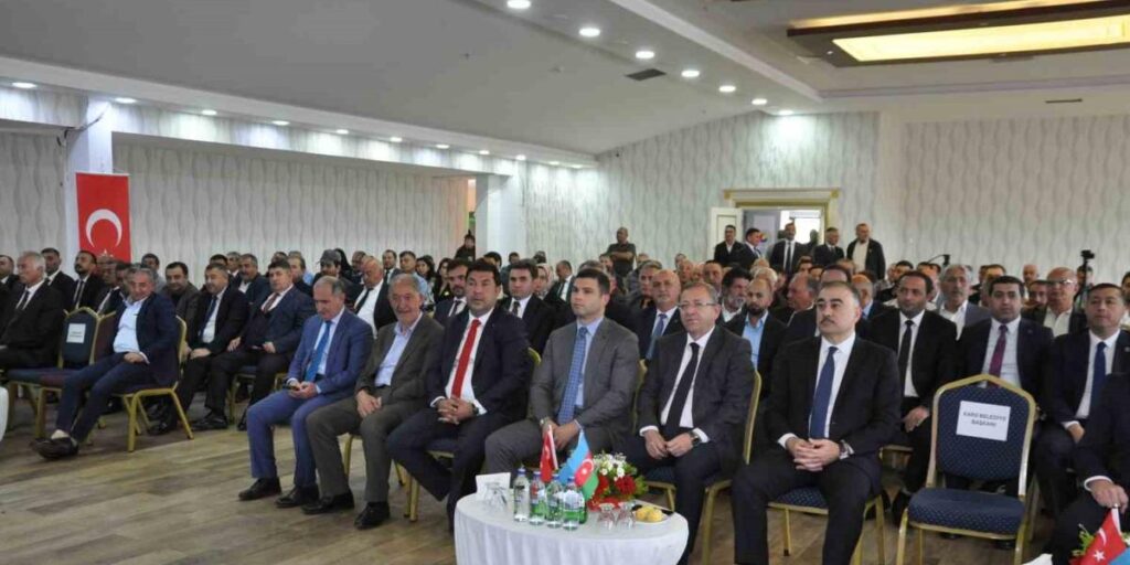 Türkiye-Azerbaycan iş adamları Kars’ta buluştu