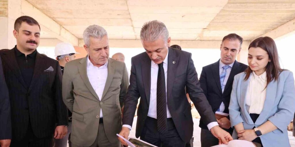 Vali Akkoyun, Mardin Çocuk Evleri Sitesi inşaatında incelemelerde bulundu