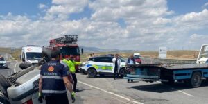 Van’da otomobil takla attı: 1 ölü, 3 yaralı