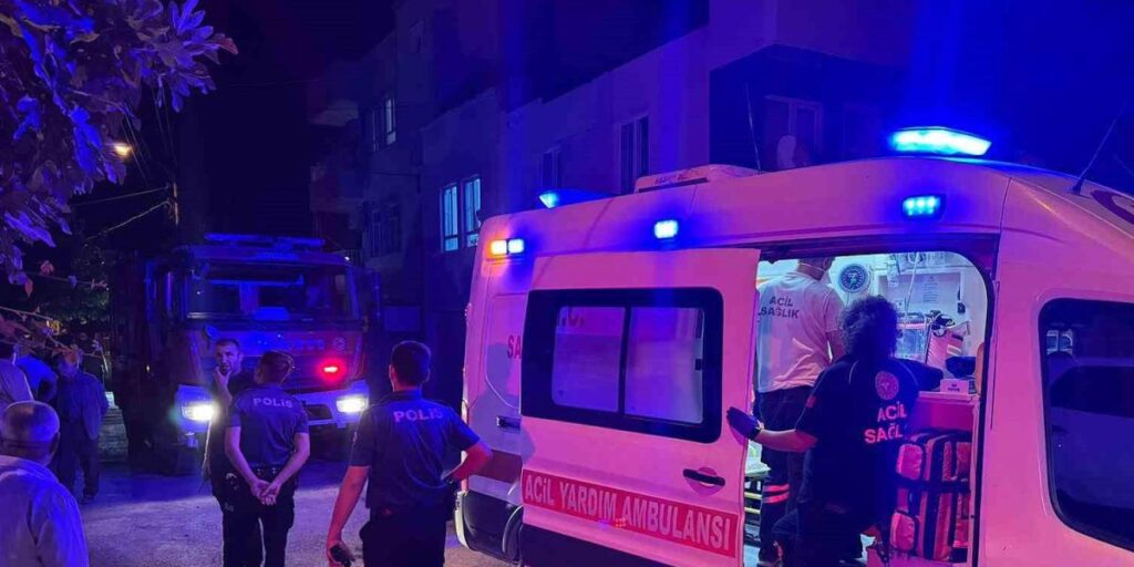 Adıyaman’da ev yangını: 2 kişi dumandan etkilendi