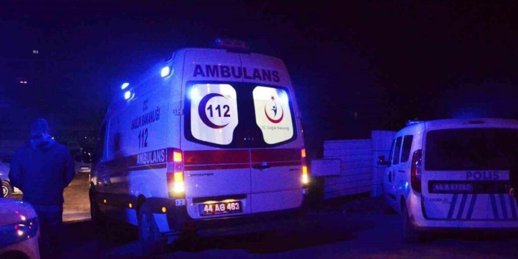 Ambulans ekibine saldırı: Sağlık personeline fiziki ve sözlü şiddet uygulandı