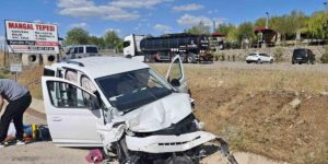 Bingöl’de trafik kazası: 3 yaralı