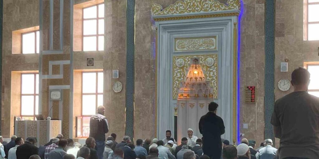Çaldıran’da 15 Temmuz şehitleri dualarla anıldı