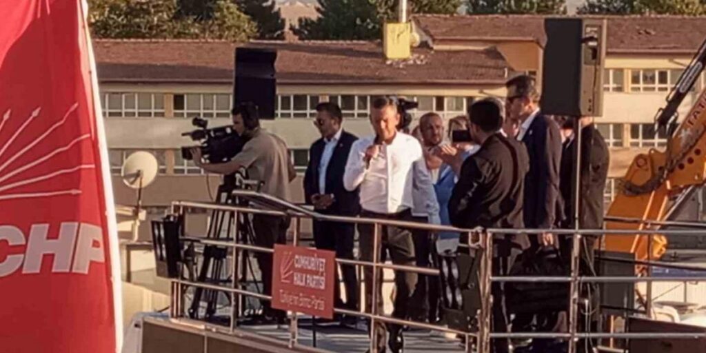 CHP Genel Başkanı Özel, Malatya’daki mitingde konuştu