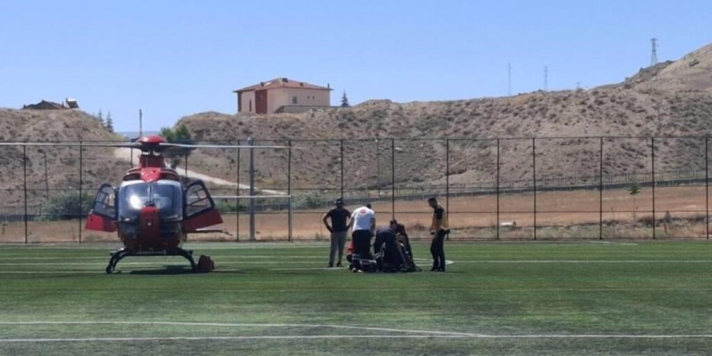 Darende’de fenalaşan hasta hava ambulansıyla Malatya’ya sevk edildi
