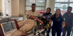 Devrilen motosikletin sürücüsü ağır yaralandı