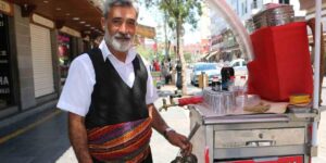 Diyarbakır’da sıcakların kurtarıcısı: Meyan kökü şerbeti