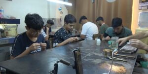 En pahalı zanaatın ustalığını öğreniyorlar