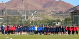 Erzurumspor top başı yaptı