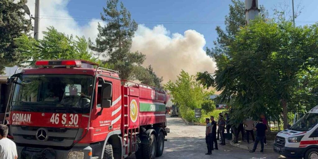 Gaziantep’te halı fabrikasında yangın