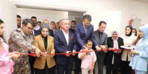 Hakkari’de 1940 ve 1960’lara ait gelinlikler sergilendi