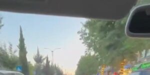 Hatalı geçiş yapan sürücü zor toparladı, kazaya ramak kaldı