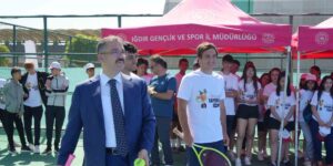 Iğdır’da 5. Kayısı Cup Tenis Turnuvası heyecanı başladı