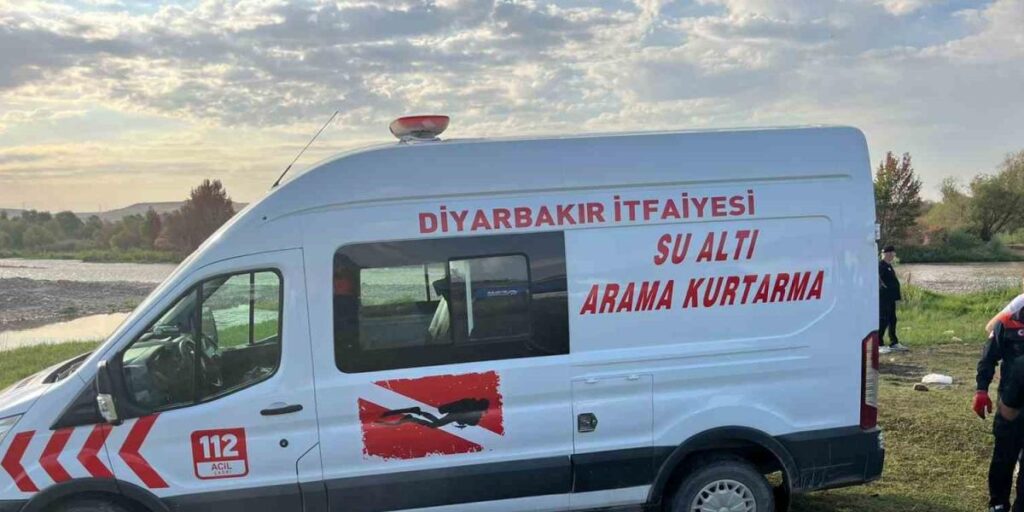Kardeşini ve yakınını kurtarmak isterken nehirde kaybolan gencin cansız bedeni bulundu