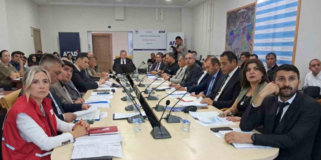 Kars’ta AFAD Masa Başı ve Saha Tatbikatı yaptı