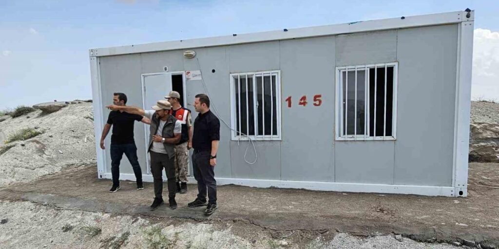 Kaymakam Demirer’den Nemrut Kalderası’na ziyaret
