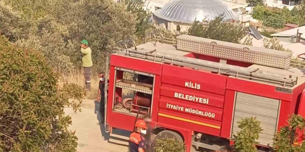 Kilis İtfaiyesinden Hatay’daki yangın söndürme çalışmalarına destek