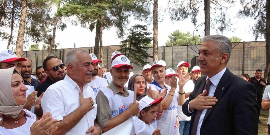 Mardin Büyükşehir Belediyesi’nden işçi maaşlarına 8 bin lira zam müjdesi