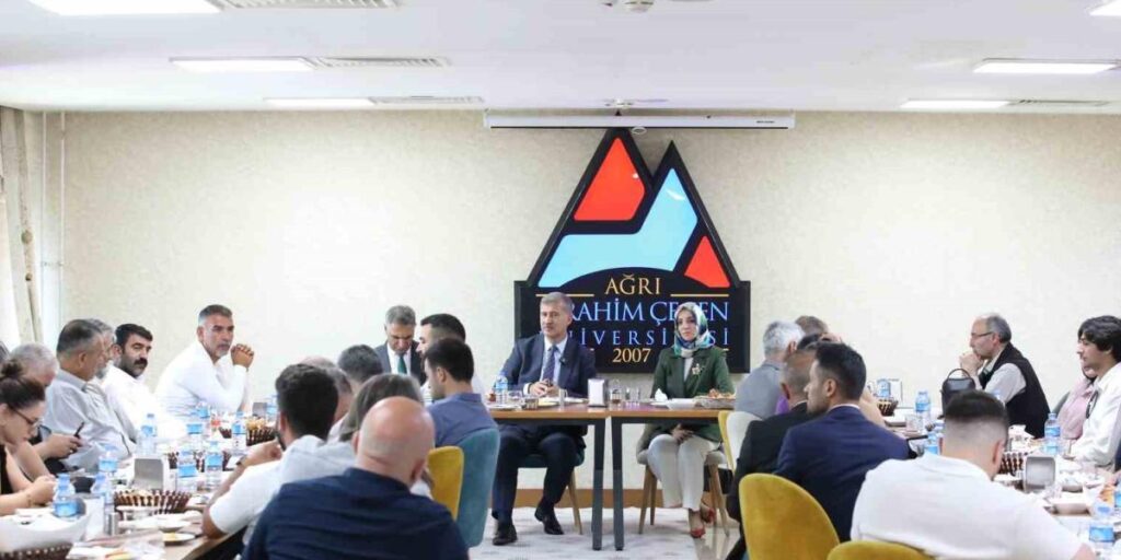 Prof. Dr. Gülçin, Basın Mensupları ile Bir Araya Geldi