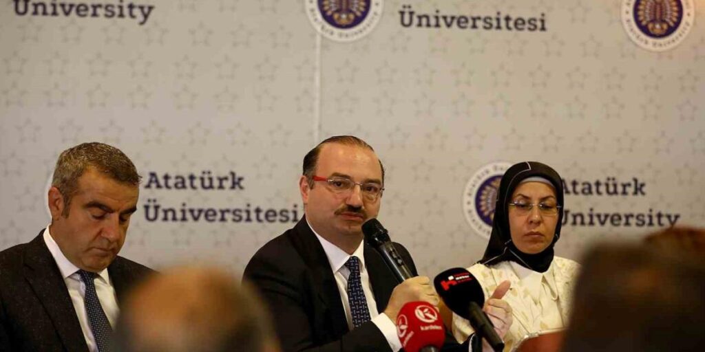 Rektör Hacımüftüoğlu, basınla buluştu