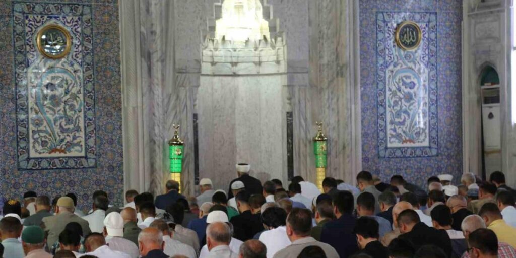 Şanlıurfa’da 15 Temmuz şehitleri dualarla anıldı