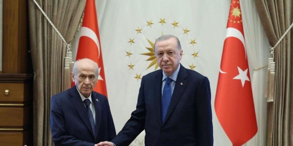 Şehit ve gazi yakınları PKK’nın silah bırakmasını olumlu karşıladı