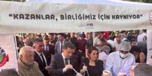 Tunceli’de valilik ve belediyeden aşure ile lokma ikramı