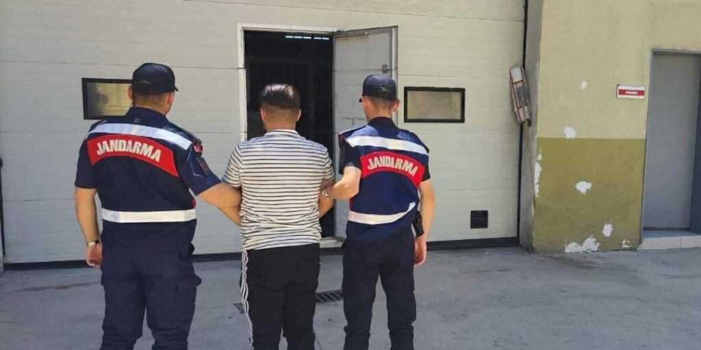 Uyuşturucu suçundan kesinleşmiş cezasıyla aranan şahıs yakalandı