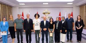 Vali Osman Varol, LGS şampiyonlarını ağırladı