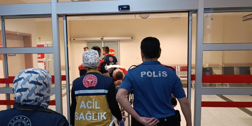 Yunus polisleri kaza yaptı: 2 yaralı