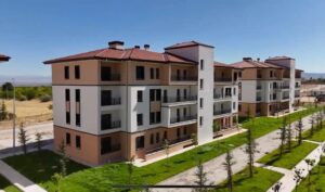 Yazıhan’da deprem konutlarında üçüncü etap teslimleri başladı