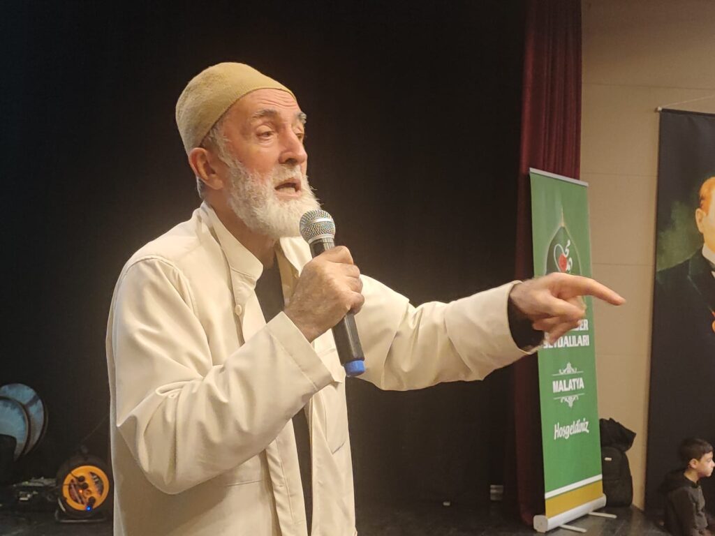 Hazreti Musab Bin Umeyr’in Hayatı Anlatıldı