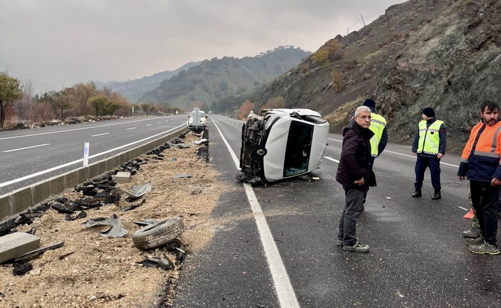 Doğanşehir Karanlıkdere Mevkiinde Trafik Kazası: 4 Yaralı