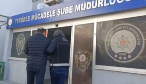 FETÖ Operasyonlarında 121 Şüpheli Yakalandı