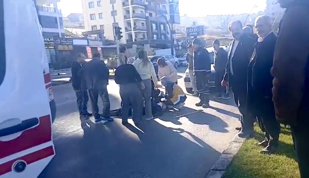 Hafif Ticari Araç Yayaya Çarptı: 75 Yaşındaki Vatandaş Yaralandı