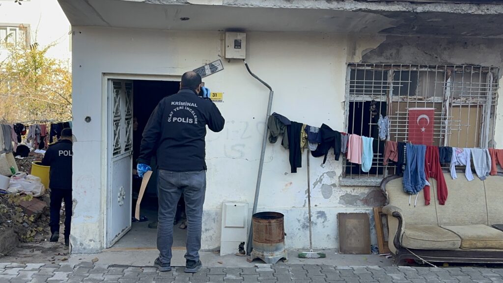 Küçük çocuğun ölümü şüpheli bulundu, polis inceleme başlattı