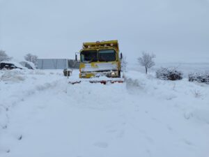 Bin 989 Kilometrelik Kar Mesaisi: Büyükşehir Ekipleri 86 Mahallede Sahada