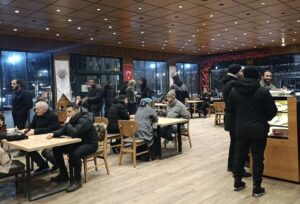 Darende-Gürün Yolu Kapandı, Yolda Kalanlar Misafir Ediliyor