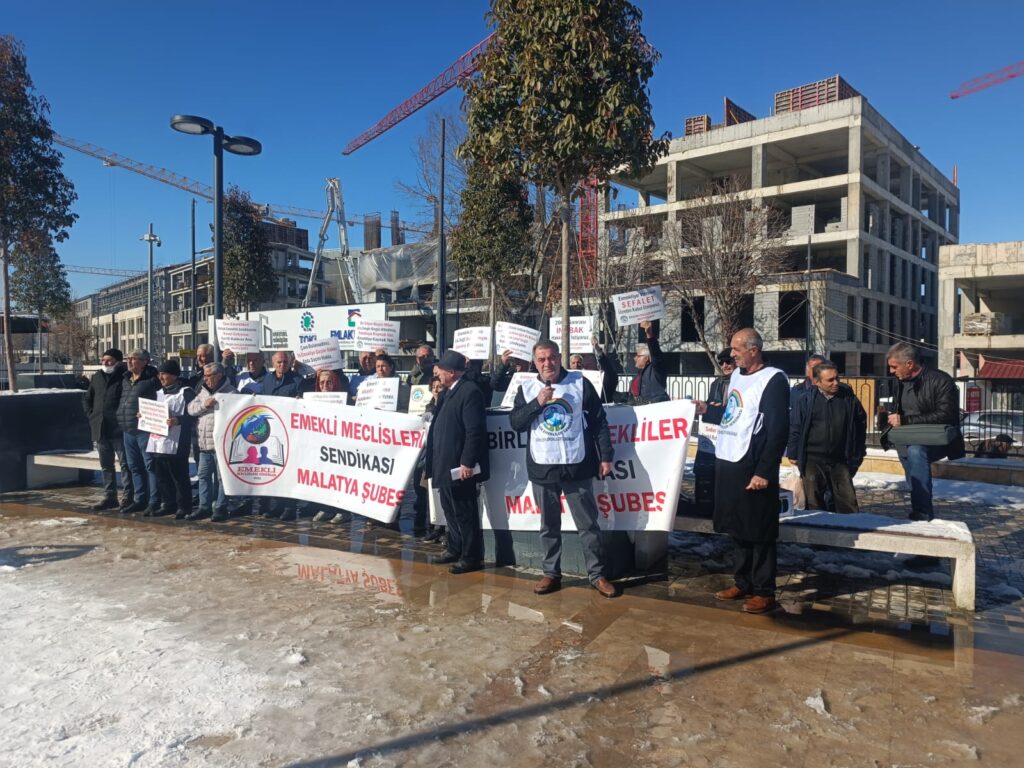 Malatay’da Emeklilerden “Geçim Yoksa Seçim Var” Çağrısı