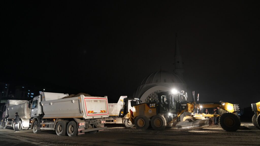 Battalgazi’de Çamurlu Toki Cami Çevresindeki Çalışmalar Tamamlandı