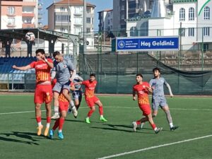 Malatyaspor, Yeşiltepe’de Elazığ Yolspor’a Farklı Mağlup Oldu