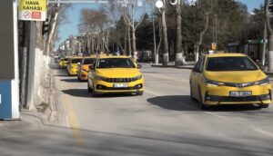 Malatya’da Taksicilerden Zam Protestosu: İndi-Bindi Ücretlerinin Yükseltilmesini İstediler