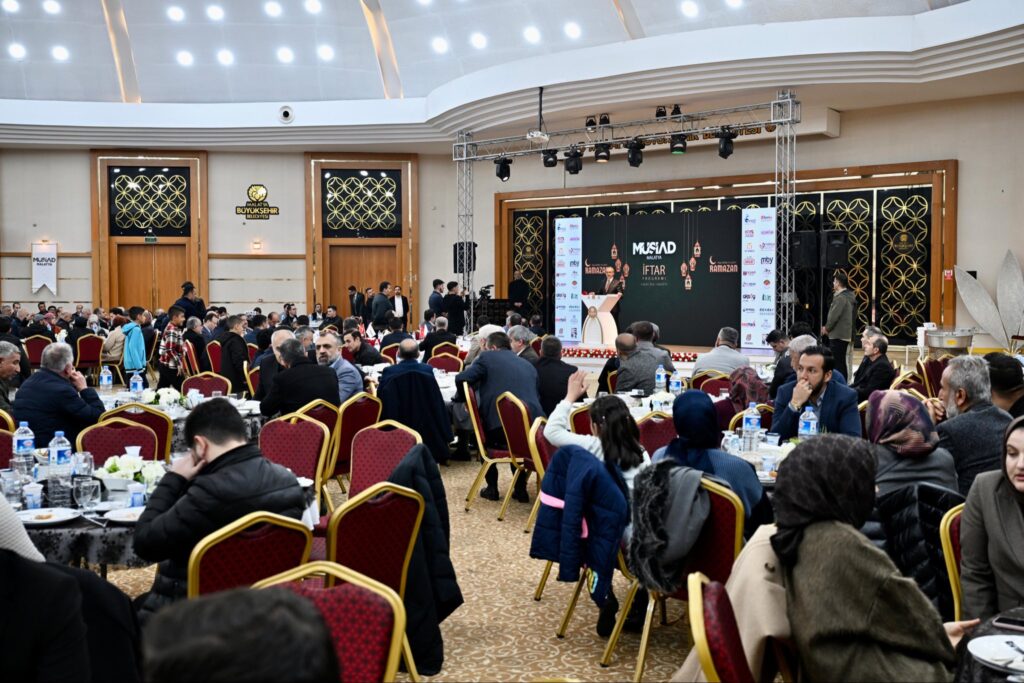 Vali Yavuz: Son Finalin Bizimle Yapılabileceğini Unutmamalıyız